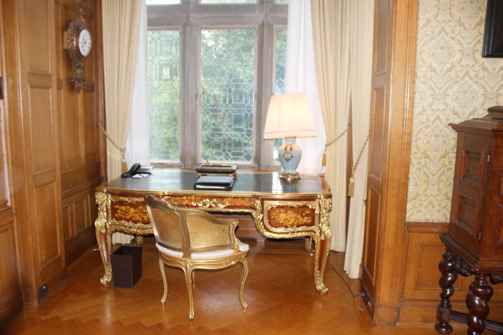 tl_files/uploads/blog/Schlosshotel Kronberg/11 schloss kaisersuite .JPG